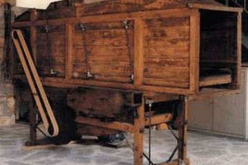 Museo Contadino di Lunassi - Attrezzo per la lavorazione del raccolto 